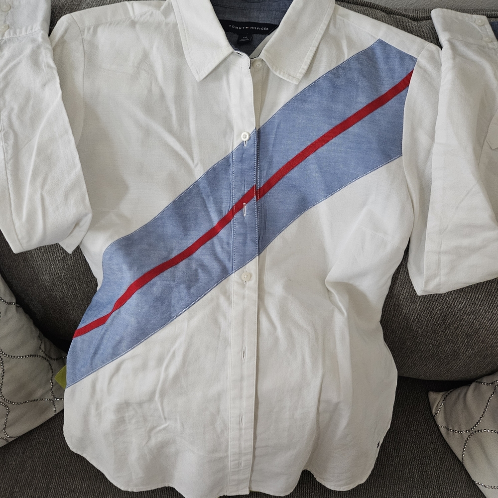 Tommy Hilfiger White Button Down Shirt with Blue and Red Stripe - Picture 2 of 4